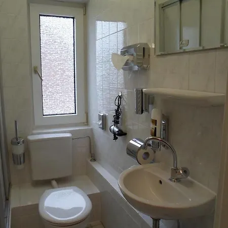 Taverne Inos Hotel 2*