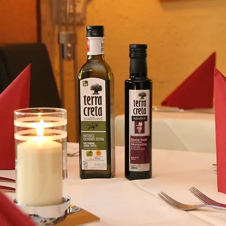 Hotel Taverne Inos